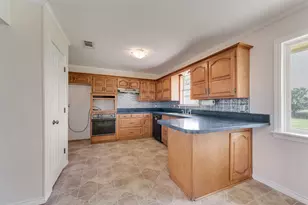 1447 Campbell Rd, Waxahachie, TX 75167 - Photo 14