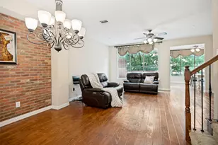 2634 Chambers Dr, Lewisville, TX 75067 - Photo 4