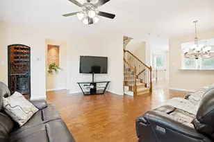 2634 Chambers Dr, Lewisville, TX 75067 - Photo 10