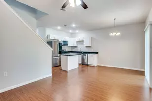 751 Pipeline Ct, Hurst, TX 76053 - Photo 4