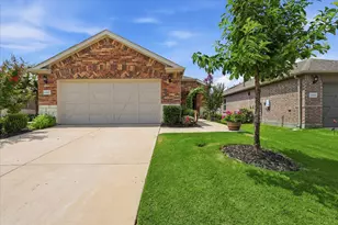 1256 Eagle Ln, Little Elm, TX 76227 - Photo 1