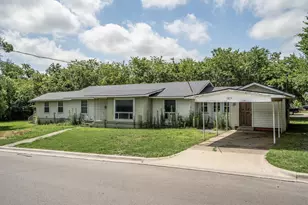 1819 Panhandle St, Denton, TX 76201 - Photo 2