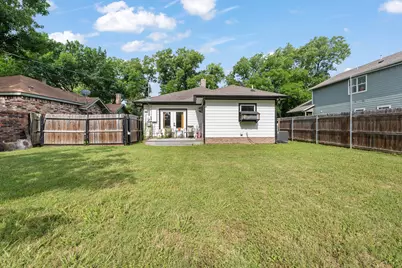111 Bellevue Drive, Cleburne, TX 76033 - Photo 24