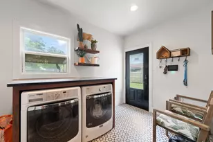 111 Bellevue Dr, Cleburne, TX 76033 - Photo 18