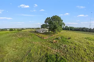 250 Williford St, Fairfield, TX 75840 - Photo 2