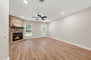 112 Churchill Ln, Euless, TX 76039 - Photo 6