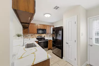 112 Churchill Lane, Euless, TX 76039 - Photo 8