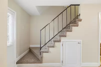 112 Churchill Lane, Euless, TX 76039 - Photo 12