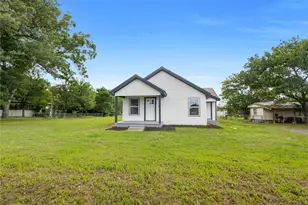 110 Orchard St, Alba, TX 75410 - Photo 2