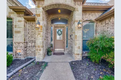 8115 Oak Hollow Drive, Arlington, TX 76001 - Photo 1