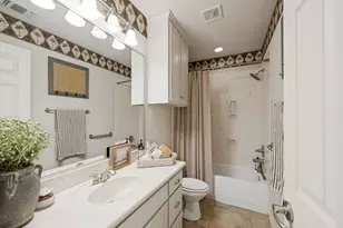 8115 Oak Hollow Dr, Arlington, TX 76001 - Photo 20