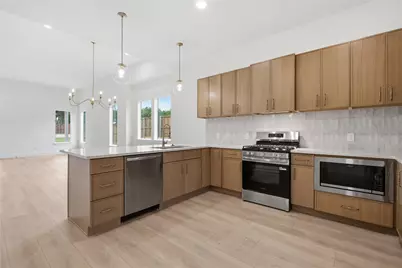 2622 Bainbridge Drive, Dallas, TX 75237 - Photo 6