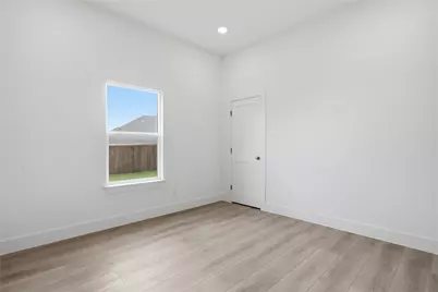 2622 Bainbridge Drive, Dallas, TX 75237 - Photo 20