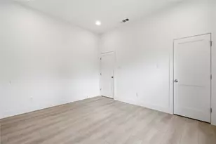 2622 Bainbridge Dr, Dallas, TX 75237 - Photo 22