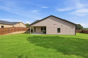 2622 Bainbridge Dr, Dallas, TX 75237 - Photo 34