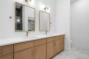 2622 Bainbridge Dr, Dallas, TX 75237 - Photo 30