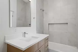 2626 Bainbridge Dr, Dallas, TX 75237 - Photo 16