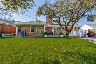 3623 Waldorf Dr, Dallas, TX 75229 - Photo 26