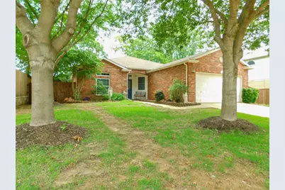 7917 Seven Oaks Lane, Denton, TX 76210 - Photo 2
