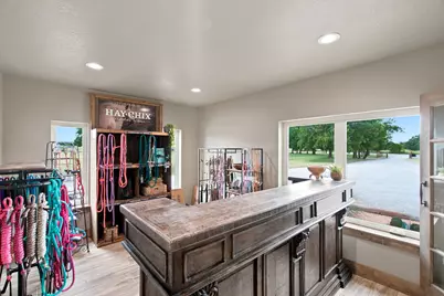 4711 S Highway 281, Mineral Wells, TX 76067 - Photo 6