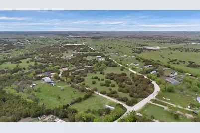 9112 Valley View Court, Cleburne, TX 76033 - Photo 6