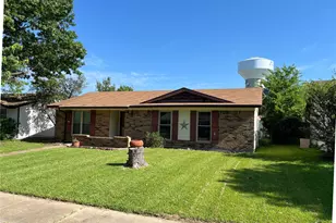 909 Wandering Way Dr, Allen, TX 75002 - Photo 2