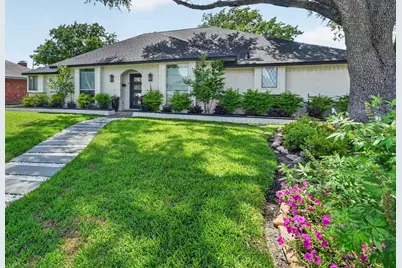 1505 Canyon Oaks Drive, Irving, TX 75061 - Photo 2