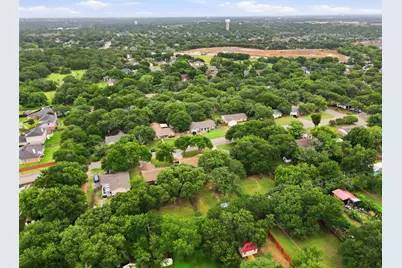 7121 Crabtree Lane, North Richland Hills, TX 76182 - Photo 34
