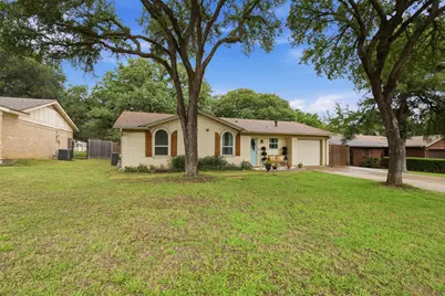 7121 Crabtree Lane, North Richland Hills, TX 76182 - Photo 2