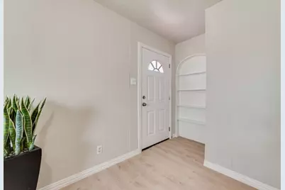 5074 Mayfair Street, Fort Worth, TX 76116 - Photo 2