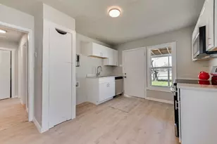 5074 Mayfair St, Fort Worth, TX 76116 - Photo 8