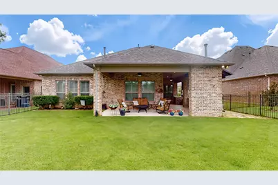 8900 Bluestem Drive, Lantana, TX 76226 - Photo 38