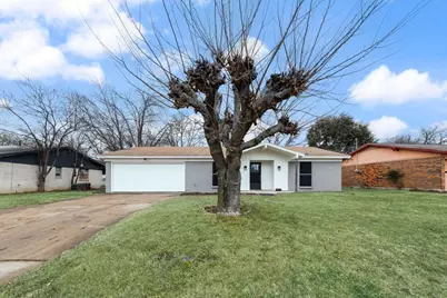 5645 Comer Drive, Fort Worth, TX 76134 - Photo 1