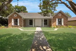 335 Hummingbird Ln, Duncanville, TX 75137 - Photo 1