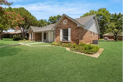 335 Hummingbird Lane, Duncanville, TX 75137 - Photo 4