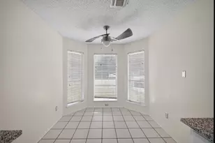 6206 Tidewater Dr, Arlington, TX 76018 - Photo 2