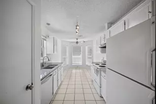6206 Tidewater Dr, Arlington, TX 76018 - Photo 4