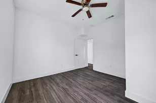 710 E Lamar St, Sherman, TX 75090 - Photo 14