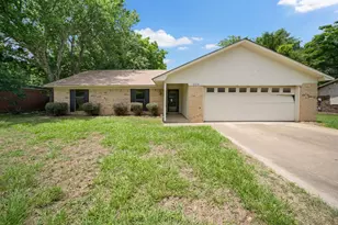 209 Magnolia, Chandler, TX 75758 - Photo 1
