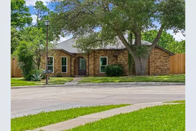 2008 Rochelle Lane, Carrollton, TX 75007 - Photo 30