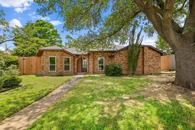 2008 Rochelle Lane, Carrollton, TX 75007 - Photo 2