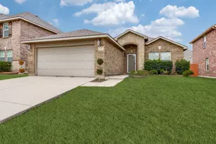 2417 Grand Rapids Dr, Fort Worth, TX 76177 - Photo 1
