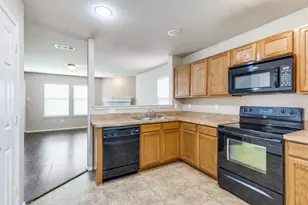 2417 Grand Rapids Dr, Fort Worth, TX 76177 - Photo 4