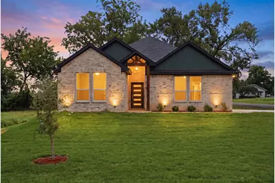 201 E Freeman Street, Ennis, TX 75119 - Photo 1