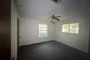 237 Palm Dr, Marlin, TX 76661 - Photo 10