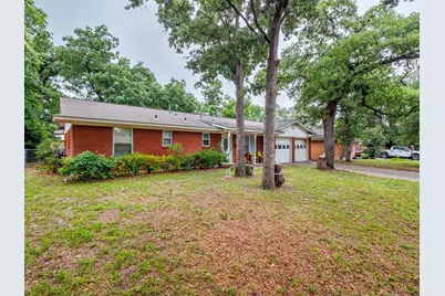 1340 Wildwood, Stephenville, TX 76401 - Photo 2