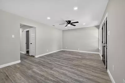 2029 Queen Street, Fort Worth, TX 76103 - Photo 8