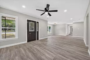 2029 Queen St, Fort Worth, TX 76103 - Photo 6
