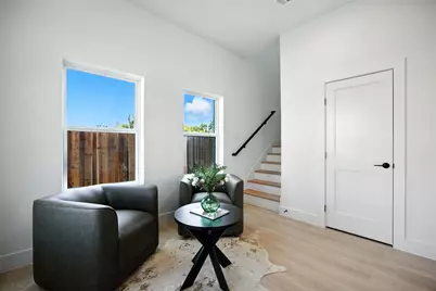 312 N Lancaster Avenue, Dallas, TX 75203 - Photo 4