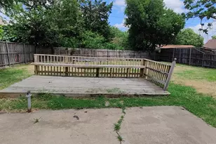 2413 Royal Dr, Garland, TX 75041 - Photo 26